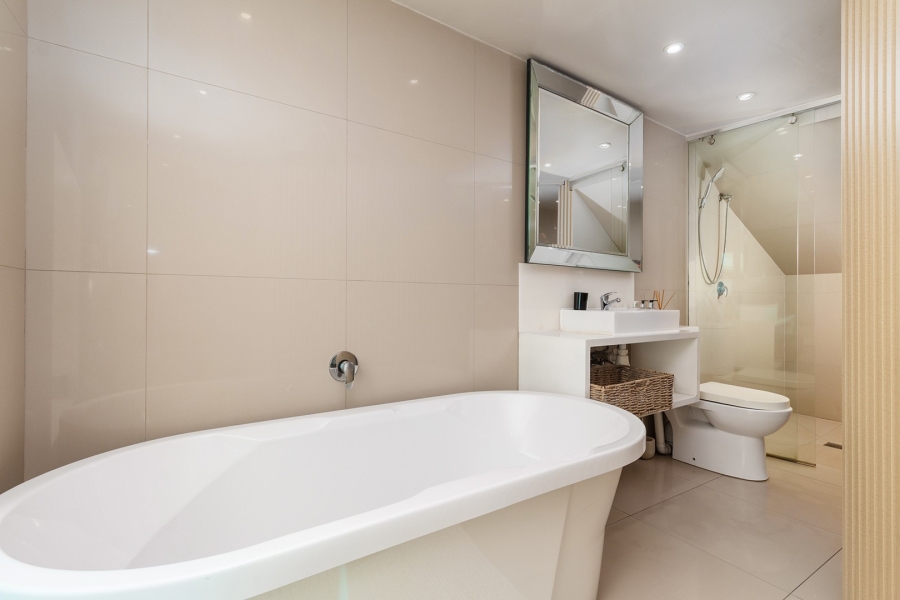 4 Bedroom Property for Sale in Clifton Western Cape
